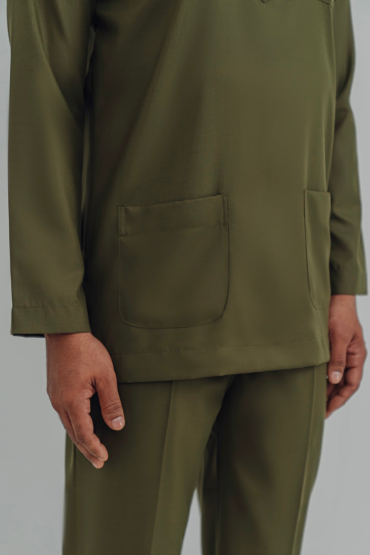 Modern Fit Airy - Dark Olive Green